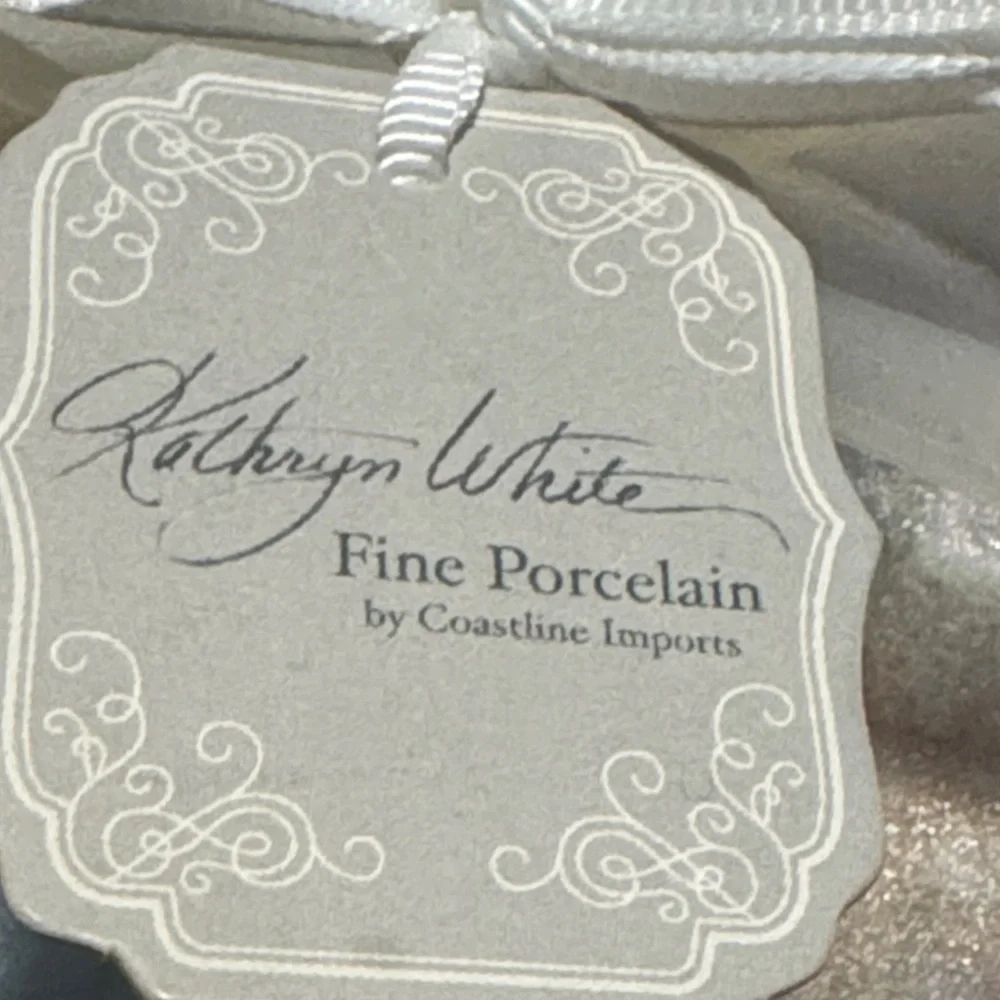 Kathryn White Fine Porcelain bunny happy trails Easter Plate set of 4